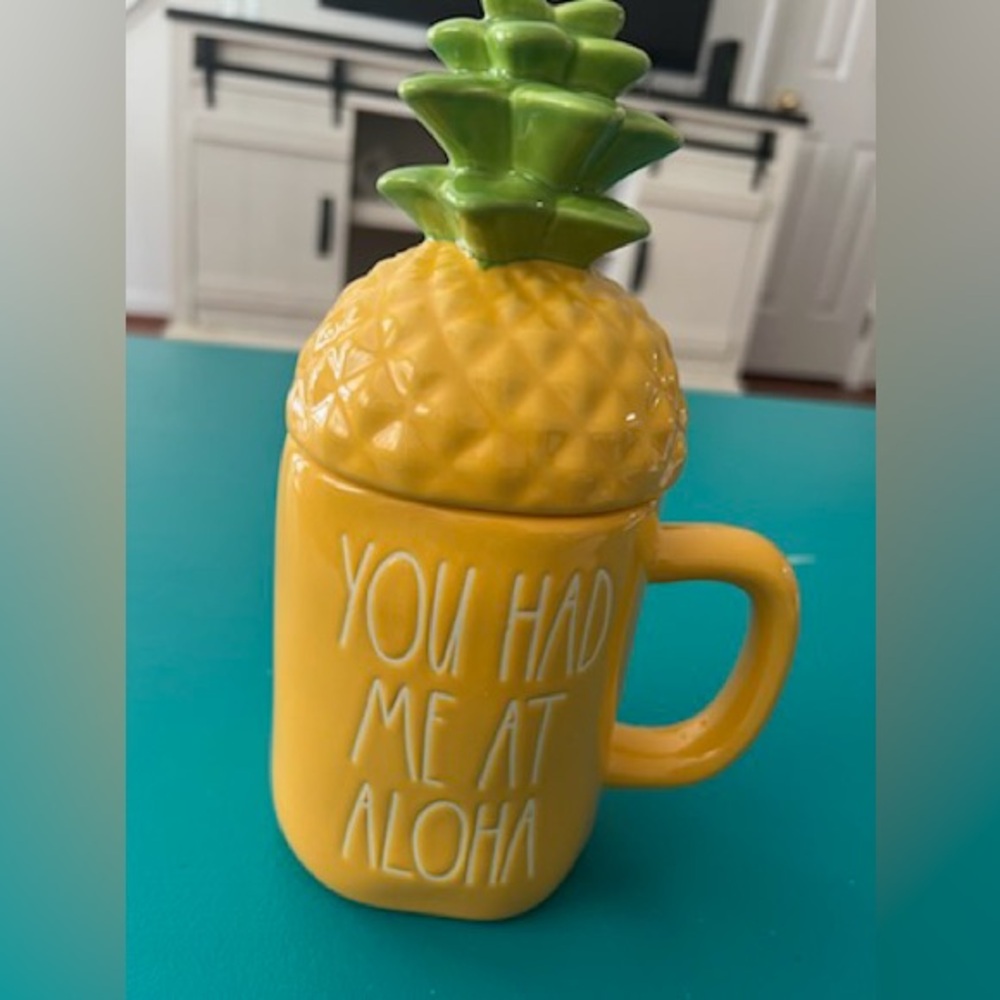 Rae Dunn are coffee cup with lid, you had me at aloha